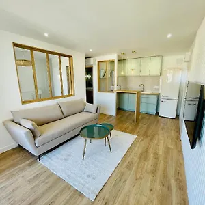 Appartement Suberbe T2 Avec Vue Et Piscine, La Croix-Valmer
